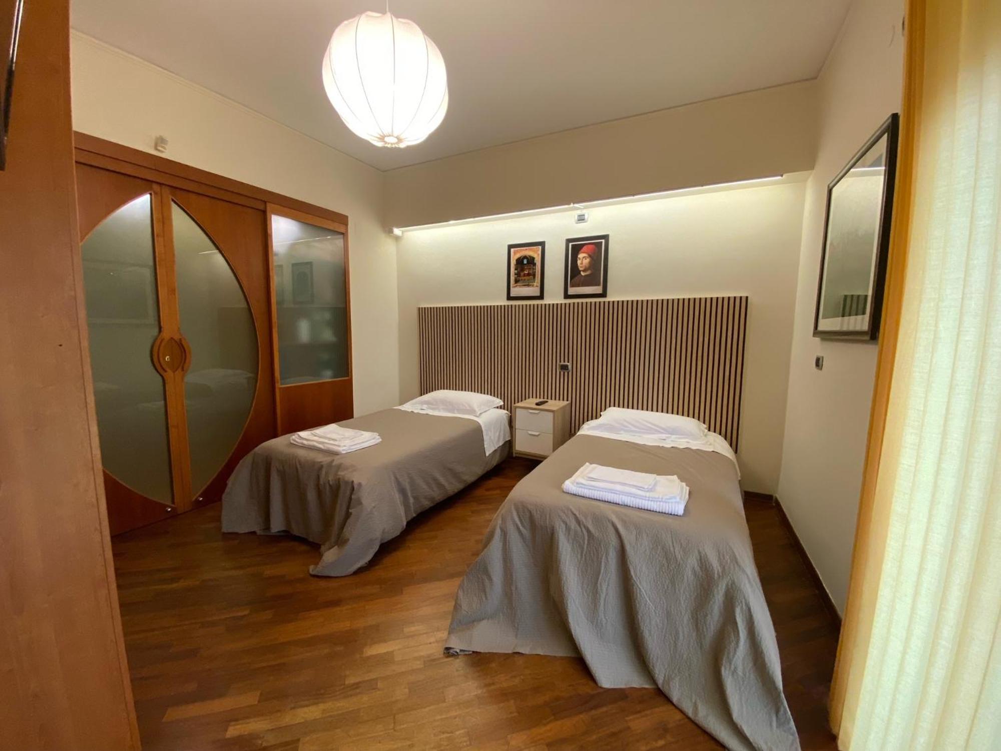 Casa Battisti Messina Guest House In Centro Citta, Ideale Per Famiglie O Gruppi Exteriér fotografie